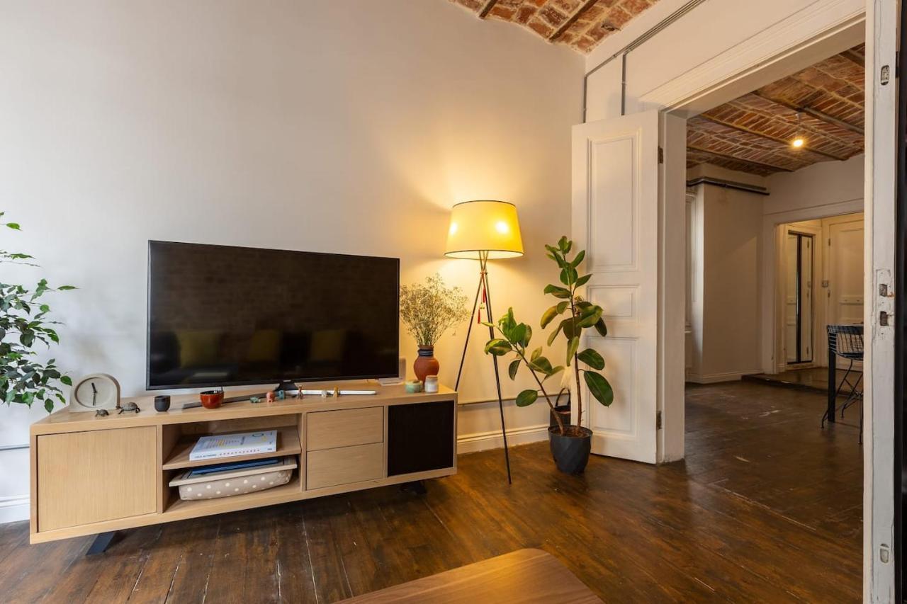 Renovated Apartment At The Heart Of Istanbul With Huge Terrace Extérieur photo