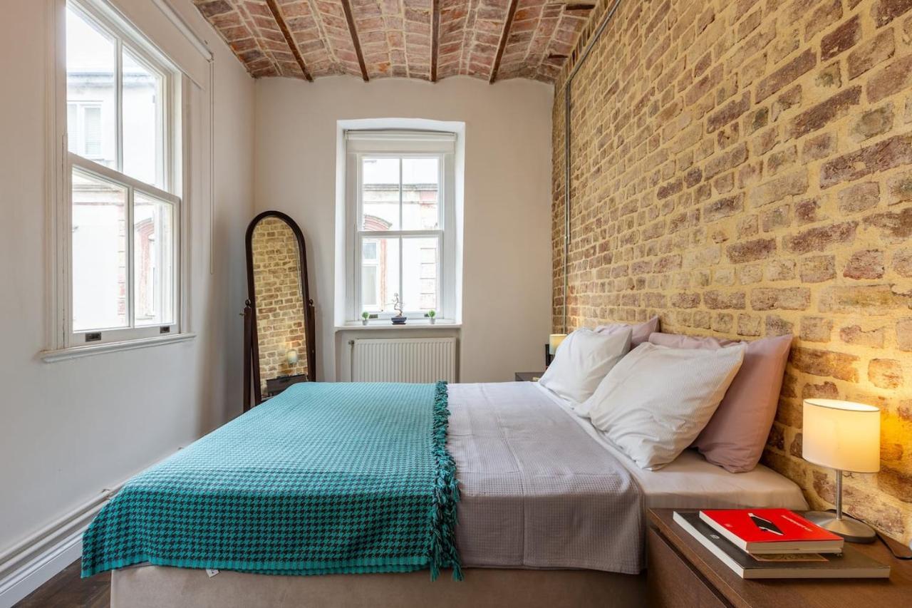 Renovated Apartment At The Heart Of Istanbul With Huge Terrace Extérieur photo