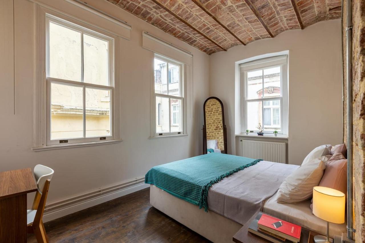 Renovated Apartment At The Heart Of Istanbul With Huge Terrace Extérieur photo