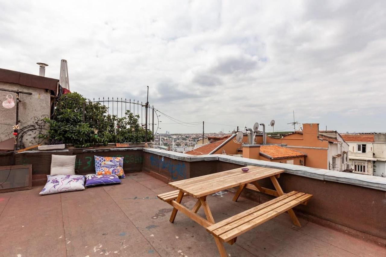 Renovated Apartment At The Heart Of Istanbul With Huge Terrace Extérieur photo